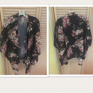 Torrid kimono 2/3